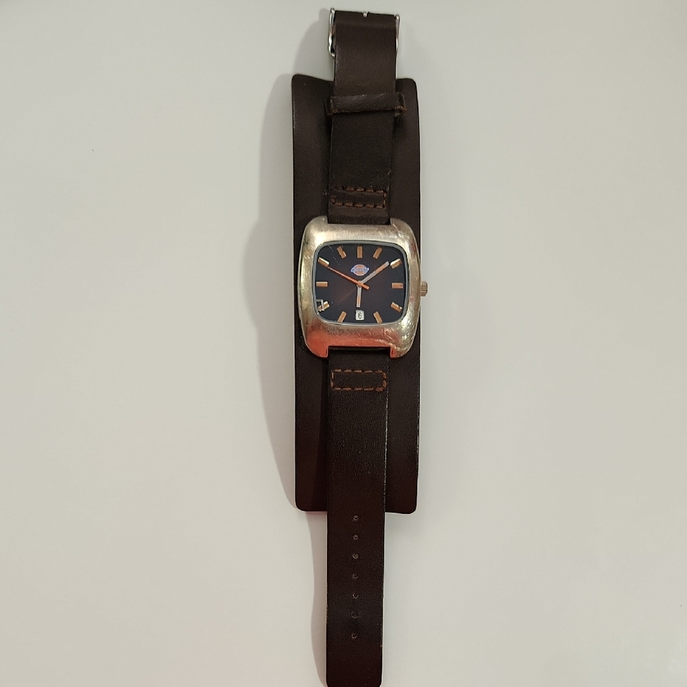 Vintage Dickies Classic Brown and Silver Leather Strap Watch